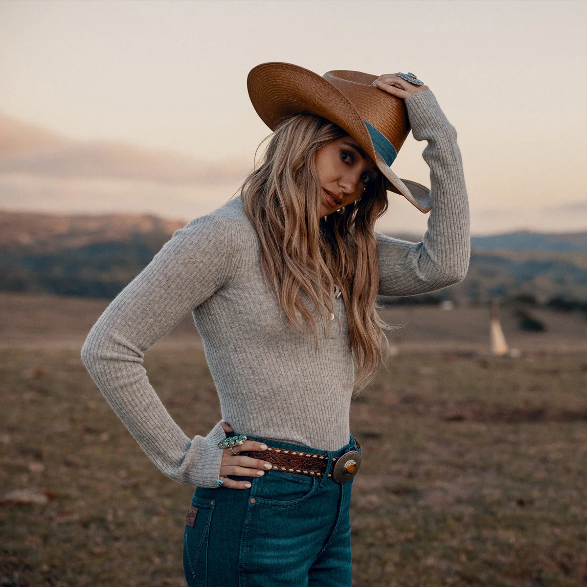 Lone Wolf Cowgirl Hat - Image 2